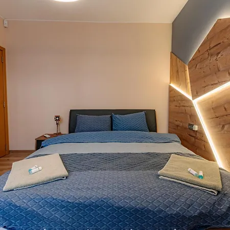1 Minute To Main Street Grafa, Ndk, Free Parking, 3bdr Appartement