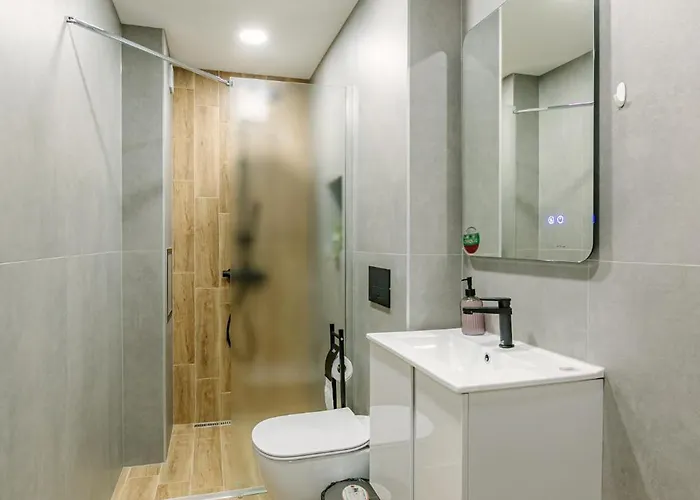 1 Minute To Main Street Grafa, Ndk, Free Parking, 3bdr 소피아