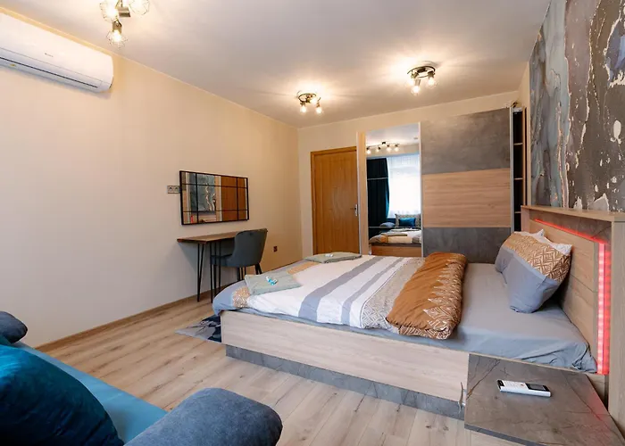 1 Minute To Main Street Grafa, Ndk, Free Parking, 3bdr 아파트