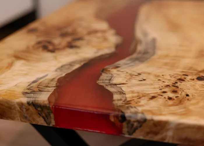 1 Minute To Main Street Grafa, Ndk, Free Parking, 3bdr Apartment