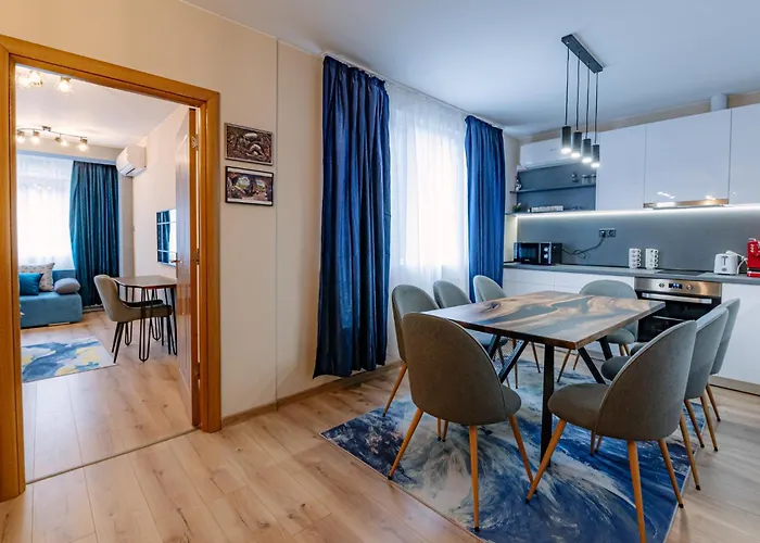 1 Minute To Main Street Grafa, Ndk, Free Parking, 3bdr Apartment Sofia